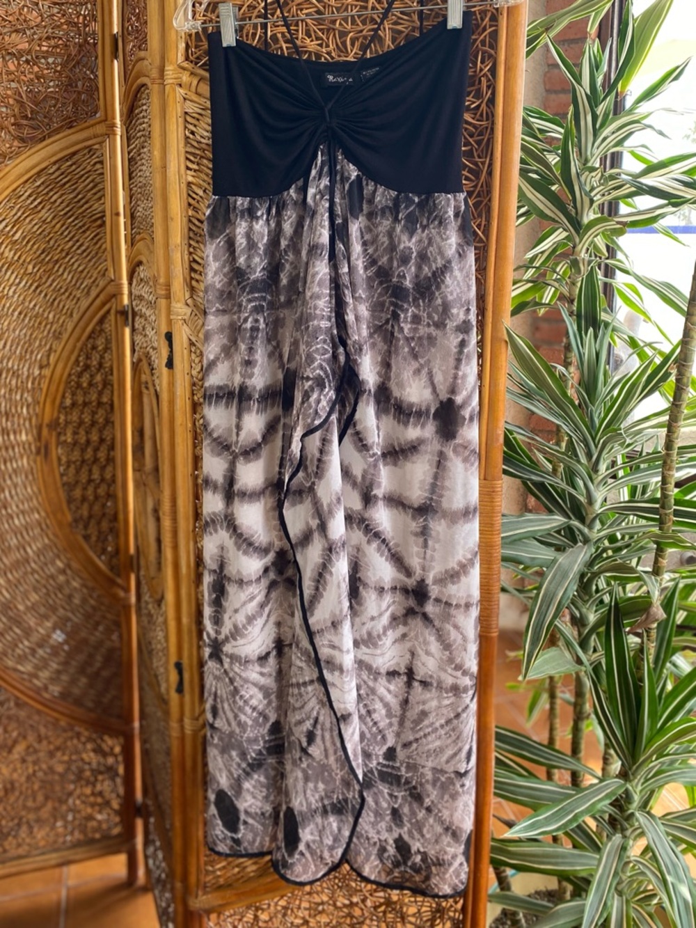 Raviya Black Ruched Front Strapless Sheer Dress Coverup Size Medium